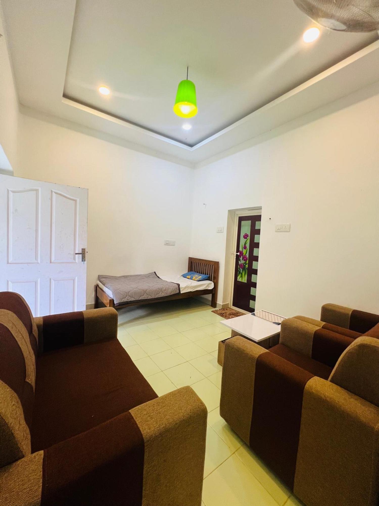 7Fort Homestay אטירפאלי מראה חיצוני תמונה